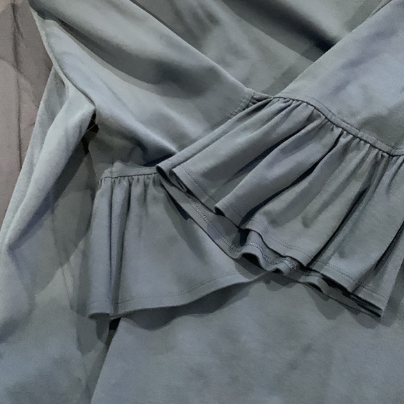 Ladies shirt by Chico’s - Picture 5 of 5